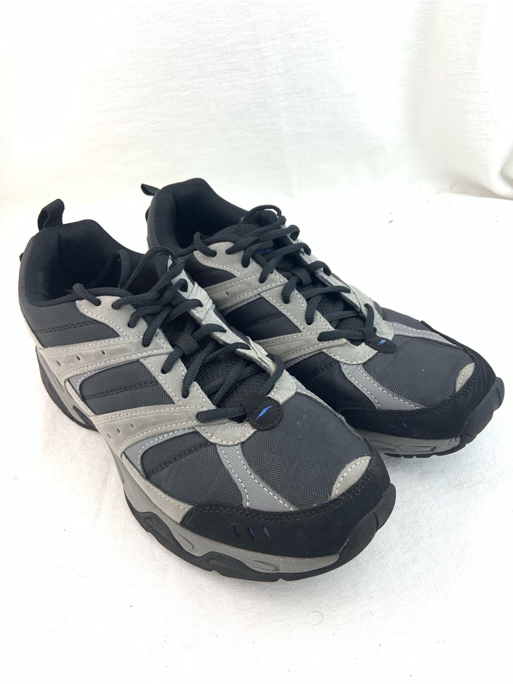 Avia Black and Gray Men's Athletic Sneakers with Blue Accents